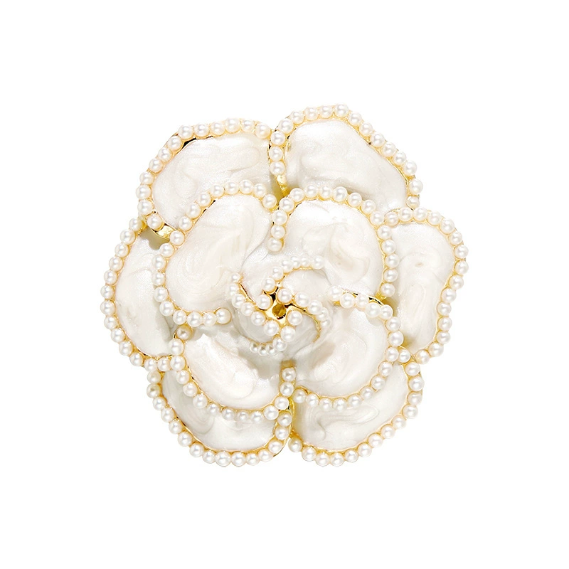 Гребень кузнец Mountain Tea Lapel Pin Brooch, стиль ретро Camellia, эмаль и имитация жемчуга, 4.6 см