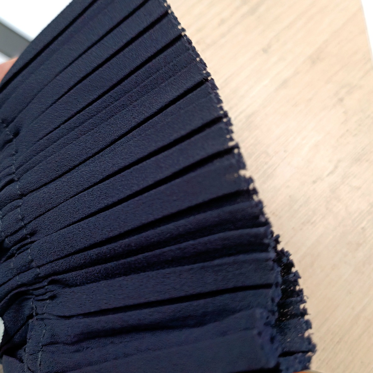 牙齿绣加工 连衣裙牙齿绣加工 睫毛绣  对丝全对丝 打洞 蚂蚁绣