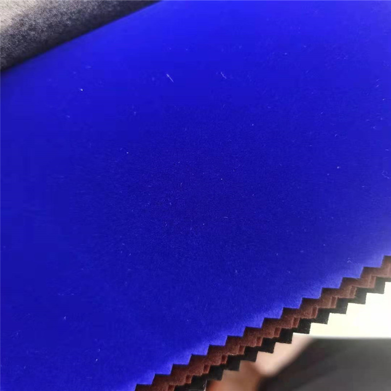 Franela con respaldo adhesivo engrosada, 1,0mm, sin caída, fondo spunlace, pelo largo, franela autoadhesiva con diseño de mesa de exhibición con pegamento de cisne