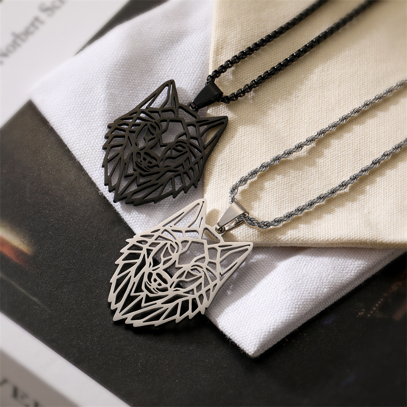 Creative Wolf Head Pendant Necklace In Stainless Steel For Men_voghion.com