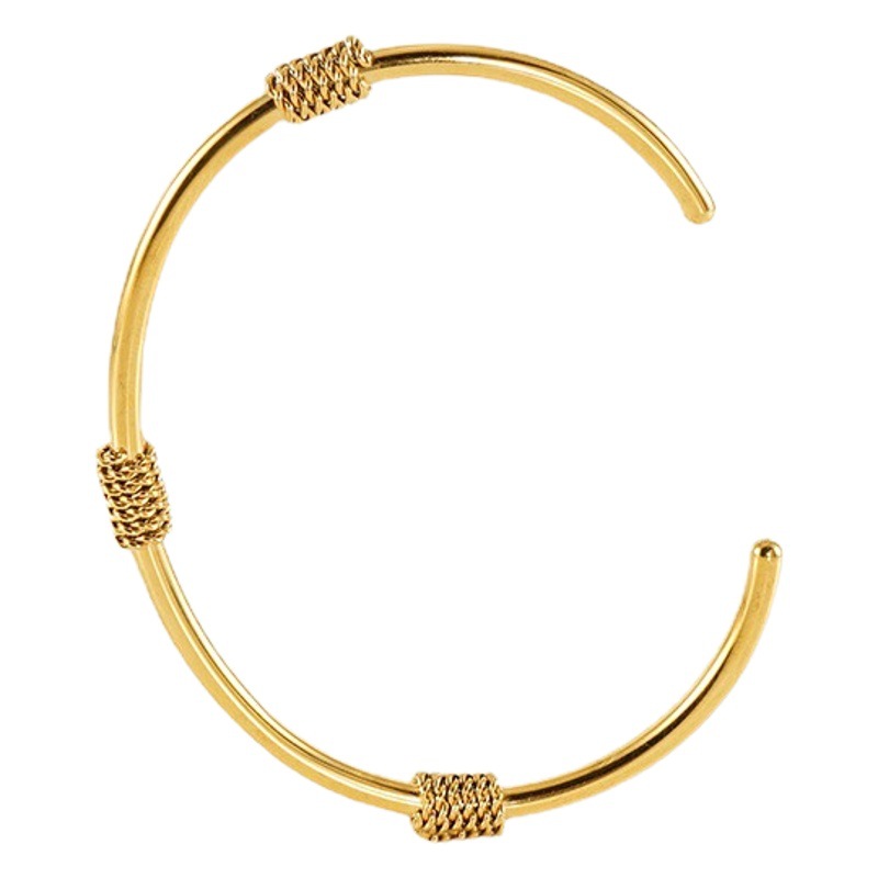 Pulsera abierta de acero de titanio retro de moda transfronteriza femenina Pulsera ajustable de acero inoxidable de estilo europeo y americano INS Pulsera en forma de C femenina