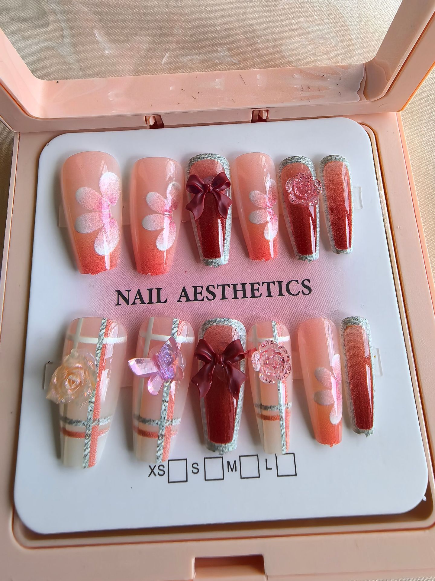 Caja de exhibición marco de fotos más taladro manicure suministro fuente de uñas DIY francés color delgado manicure falso salón al por mayor