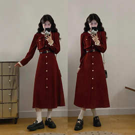 2025年秋冬新款大码法式温柔风结婚订婚回门红色打底连衣裙女秋冬