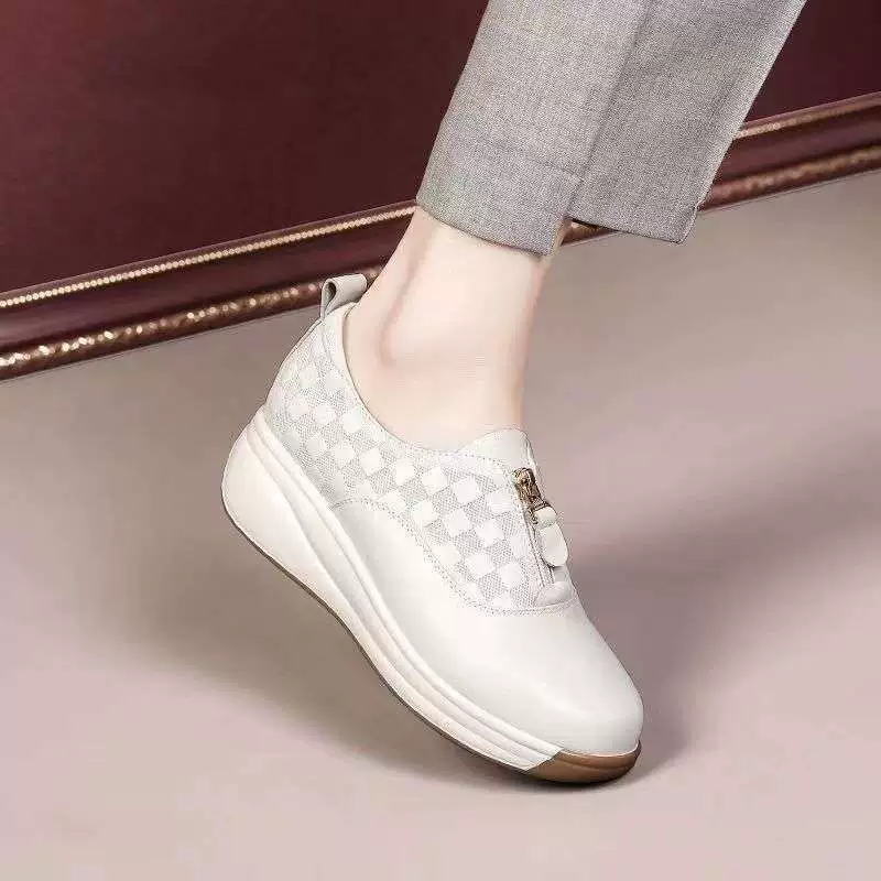 Женские туфли в клетку на молнии 2025, мягкая подошва, мягкая поверхность, спортивный стиль, весенняя новинка, туфли для мам с глубоким вырезом.