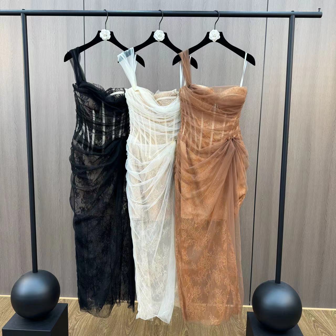 Pomelo mm2025 Summer New French Retro Style Light Yarn Tube Top Strap dress High Sense Dress