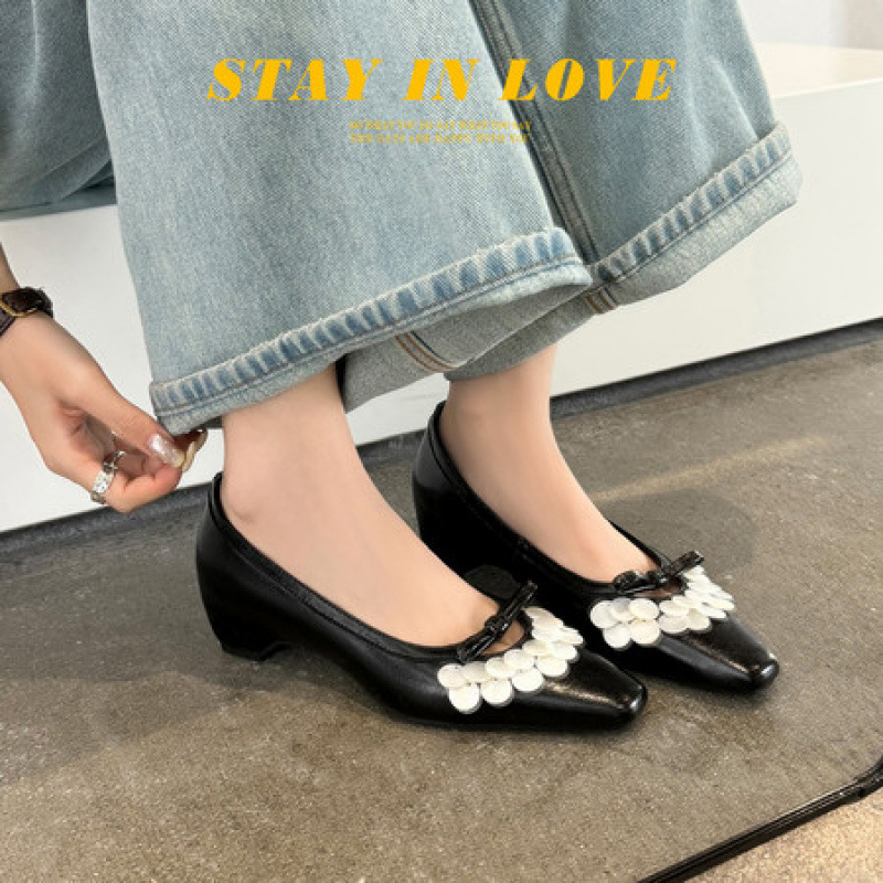 Genuine leather square-toed shallow sequin bow Mary Jane shoes for women, perfect with skirts, with internal height increase, French-style exquisite low-heeled shoes