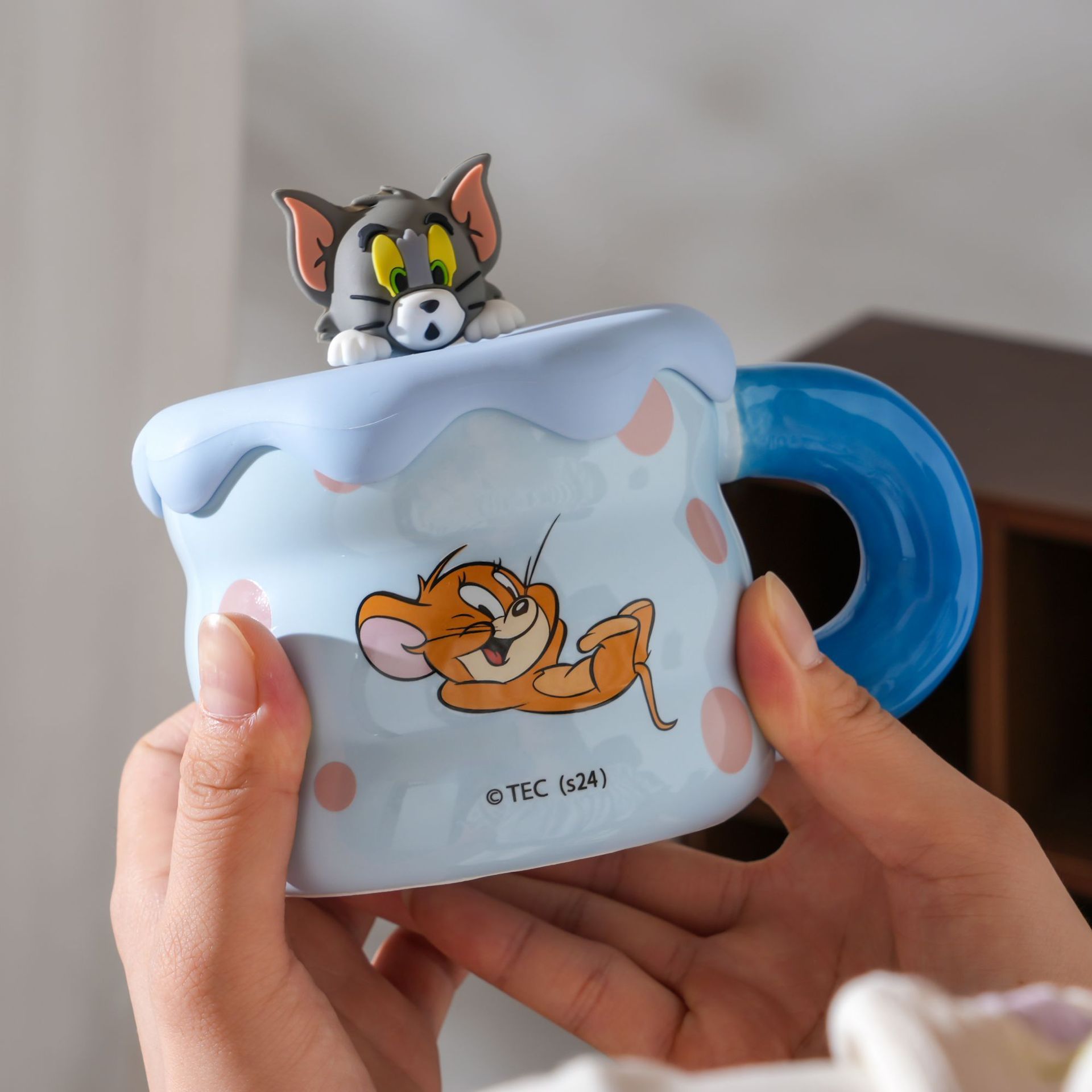 Gato y ratón taza de leche taza de café con tapa de alta calidad de la niñez taza de cerámica de agua lindo regalo de cumpleaños