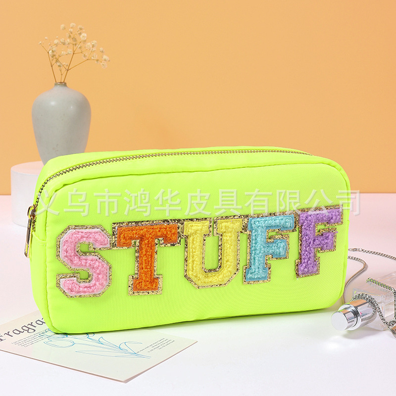 Transfronterizo amazon popular toalla bordada carta de nylon bolsa de cosméticos bolsa de almacenamiento de gran capacidad informal de las mujeres a prueba de agua