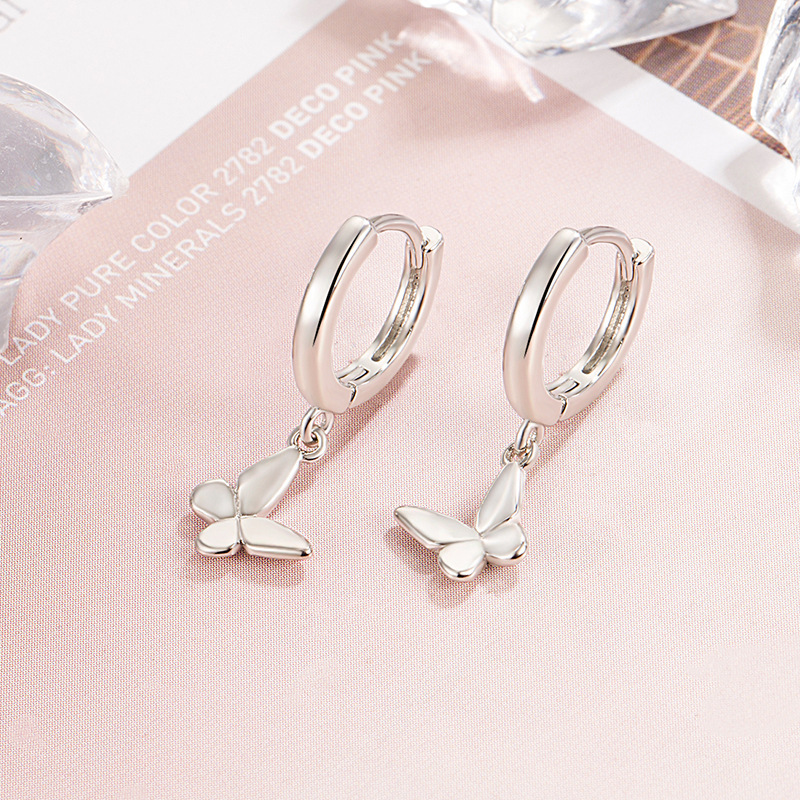 Plain Butterfly Earrings for Women Niche Design High-End Plain Hoop 2023 Popular Autumn and Winter Accessible Luxury Cool Sweet Earrings