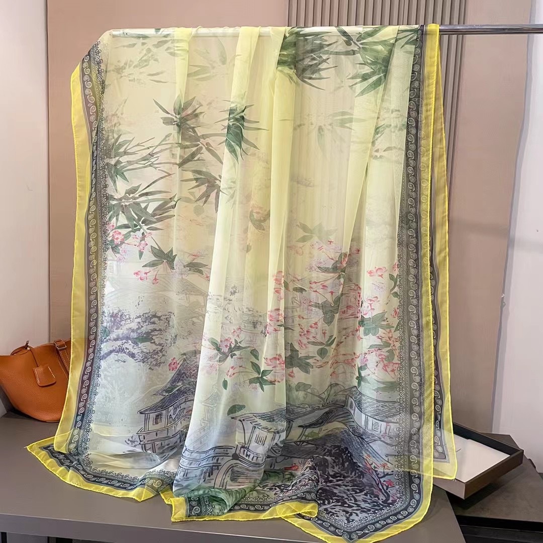 春と秋のシルクスカーフ女性用2026年新作大判ガーゼスカーフ、スタイリッシュでシンプル、多用途、おしゃれな日焼け止めショール、お母さんへのプレゼントに最適。