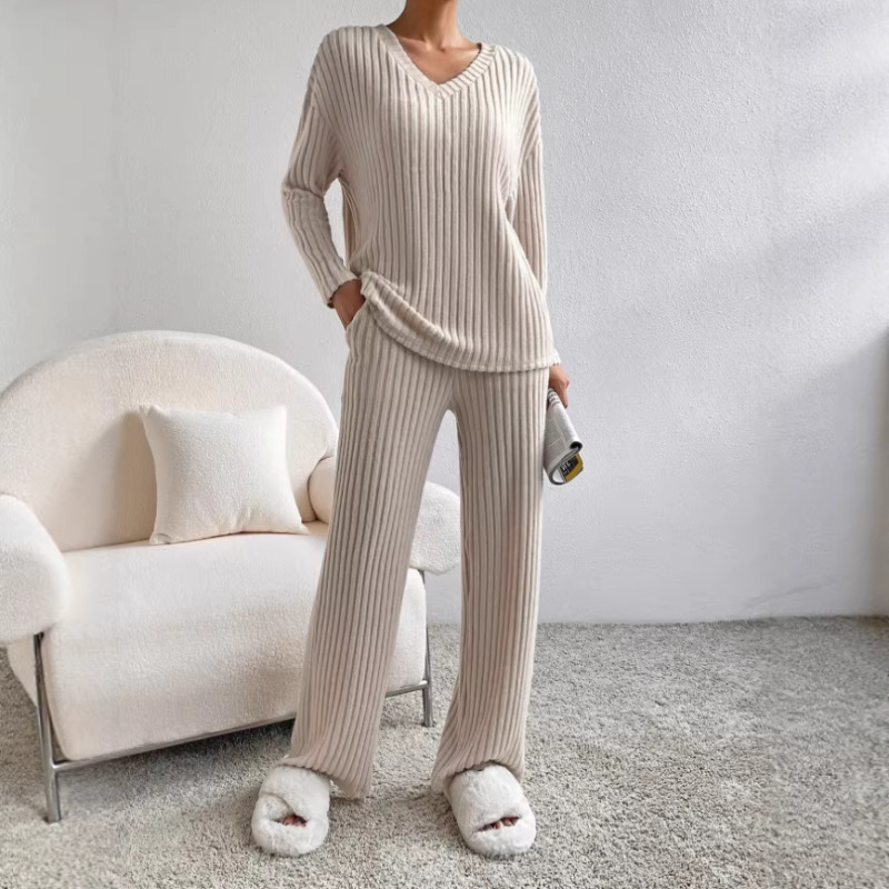 Cross-Border Two-Piece Set for Women, 2025 Autumn New Fashion Casual Straight-Leg Pants, Stylish Loose V-Neck Ribbed Knit Set