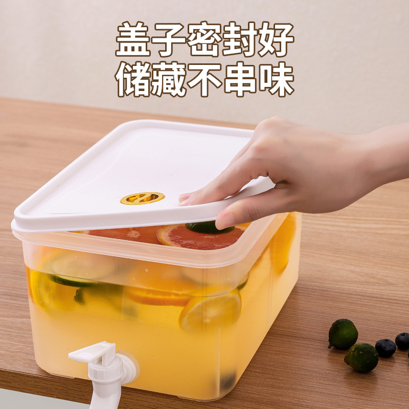 Refrigerator 5L Cold Water Pitcher Summer Cold Drinks Fruit Tea Ice-Brewed Water Bucket Large Capacity with Spigot Timer Gold-Plated Cold Water