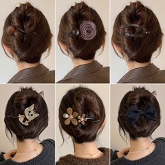 カレー色のツイストクリップのシンプルな気質のヘアピンの後頭部のヘアピンの一字クリップの高級感のあるレトロなクリップの髪飾り