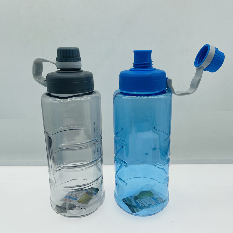 Xinfuhong gran capacidad taza de agua de plástico de los hombres portátil deportes al aire libre fitness hervidor botella de agua gran espacio taza