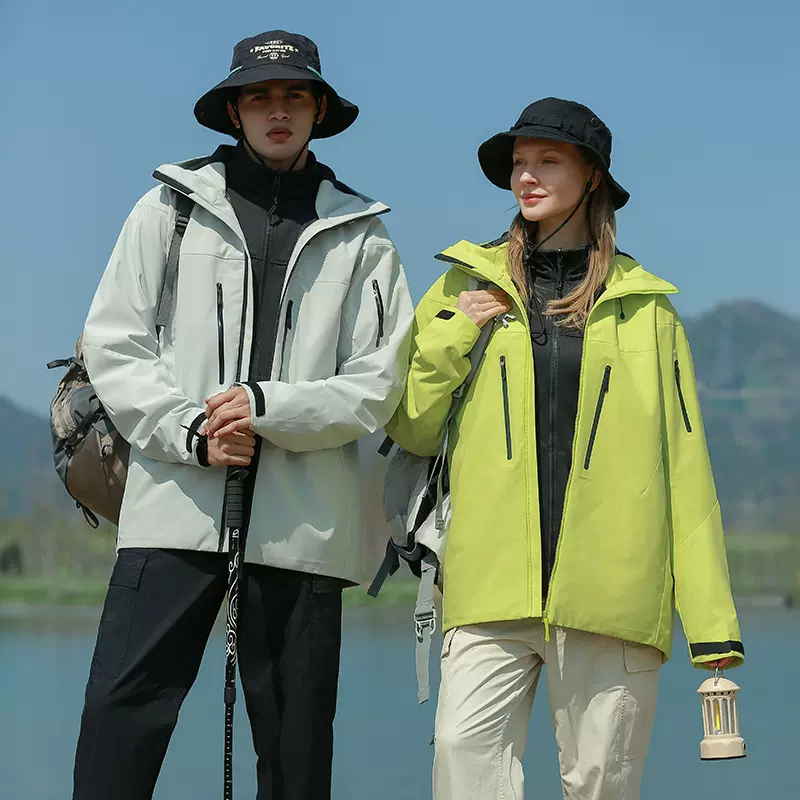 冲锋衣情侣同款新款户外加绒加厚保暖外套女三合一可拆卸两件套潮