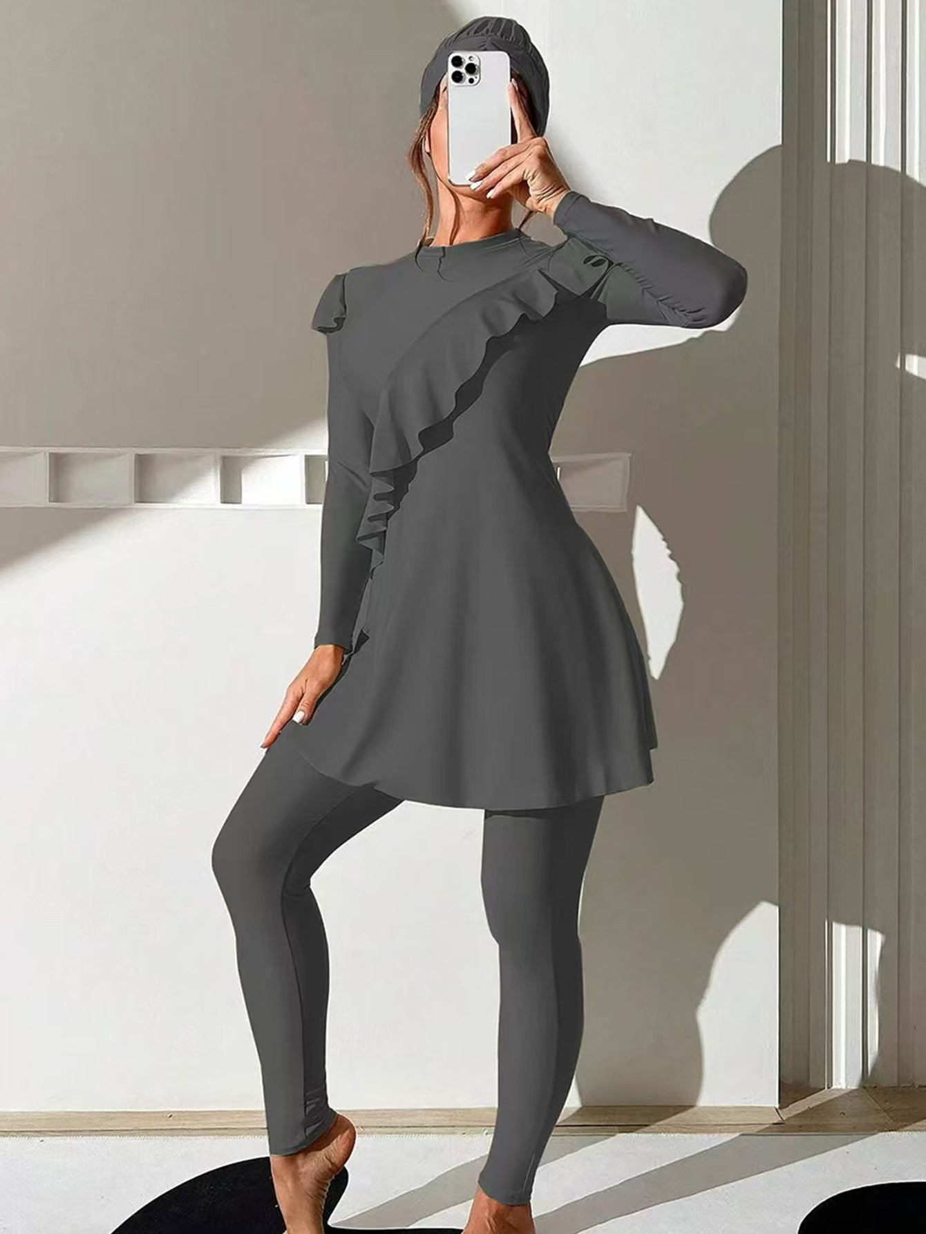 Traje de Baño Conservador Burkini de Manga Larga en Nailon y Poliéster para Natación