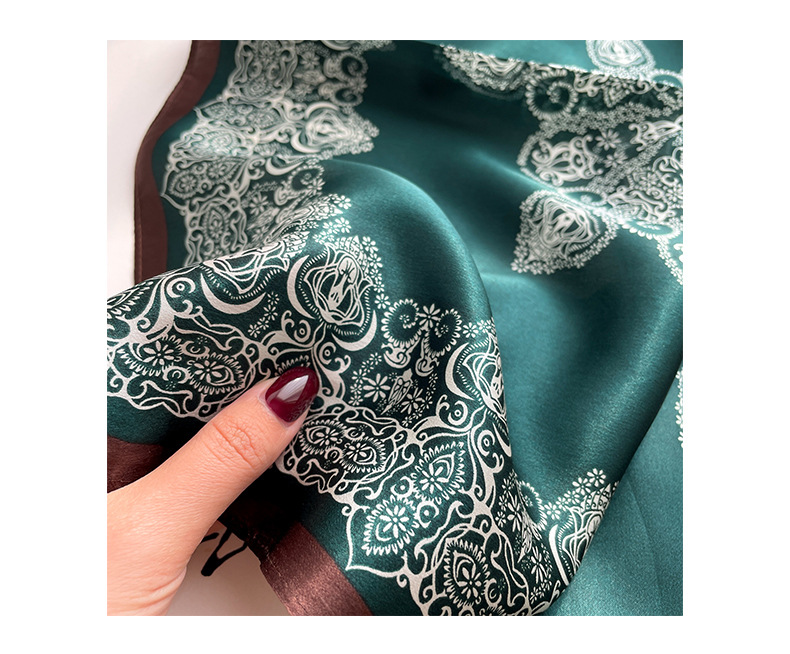 Retro 53*53cm Small Square Scarf Plain Weave Decoration Classical Green Scarf display picture 2