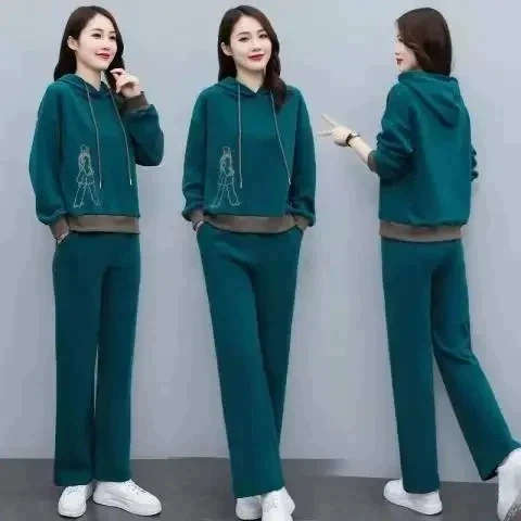 Модный повседневный спортивный костюм для женщин, новый весенне-осенний стиль, свободный и стройнящий, модный корейский комплект из двух предметов.