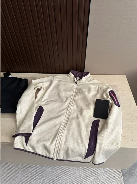 Stand-up collar fleece jacket for autumn and winter, outdoor warm and windproof casual zip-up jacket with multiple color options, suitable for cross-border sales