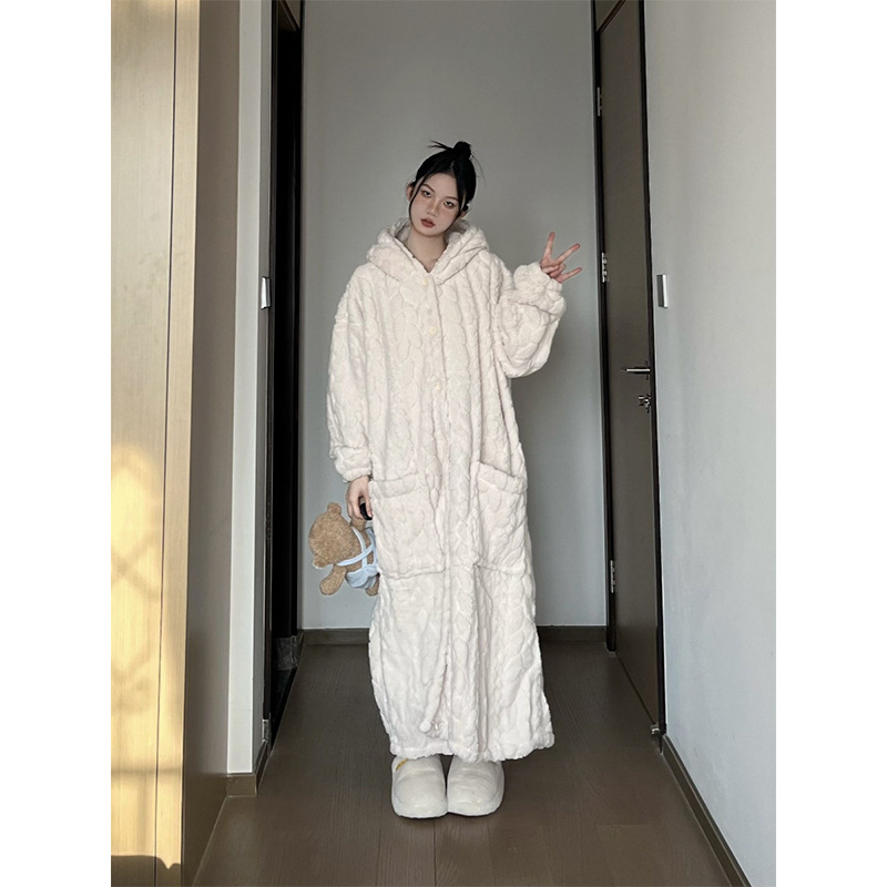 Coreano de alta calidad Jacquard con capuchón de coral pijama de lana para mujeres con invierno nuevo tipo de pijama de peluche pijama casero