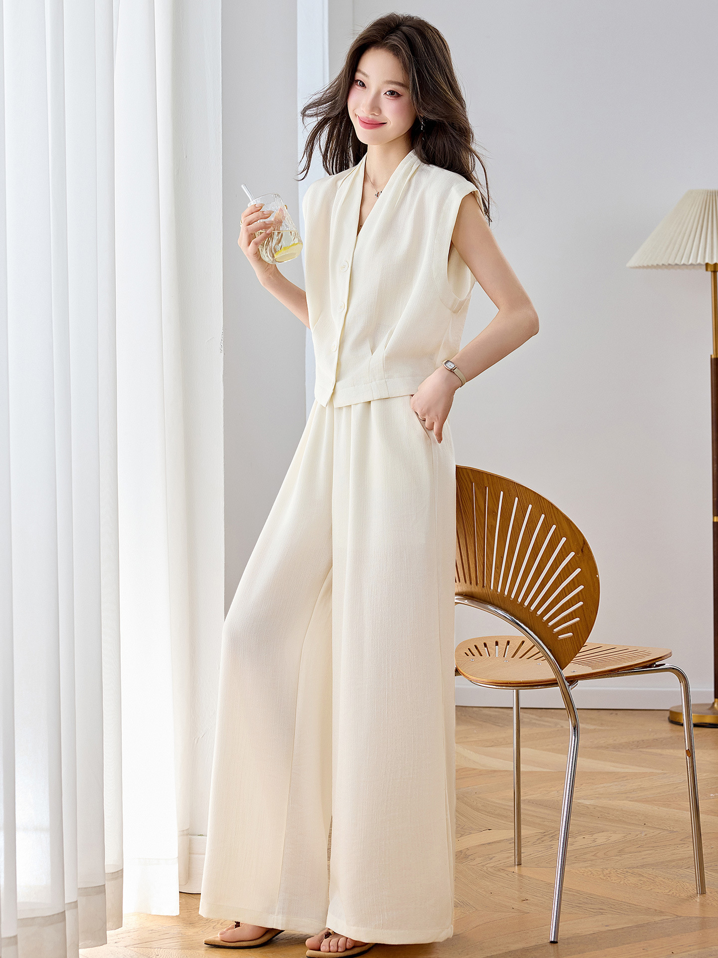 Bộ vest nữ hai dây phối quần ống rộng — màu kaki, màu trắng ngà, màu cà phê
