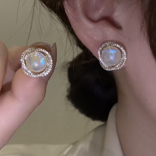 Micro-inlaid zircon Mermaid earrings S925 silver needle mermaid beads three-dimensional rotating temperament earrings lady's light luxury style