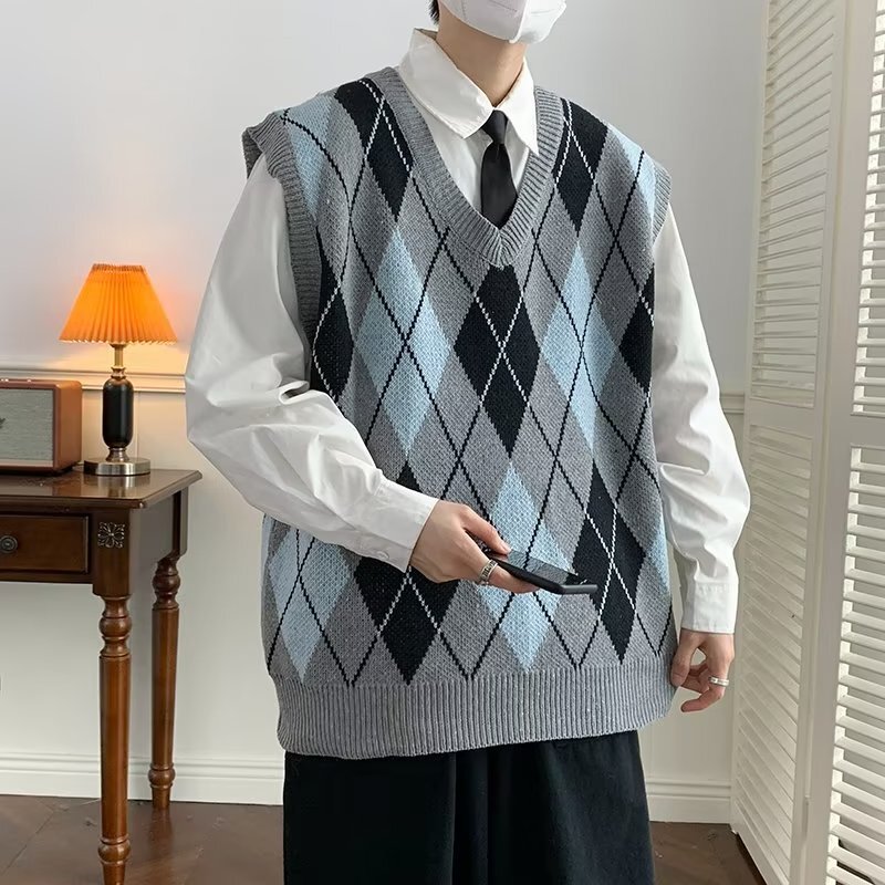 Retro Quilted Sweater Vest Men's Autum Trendyy Preppy Style V Neck Knitted Vest Loose and Versatile Sleeveless Vest Retro Quilted Sweater Vest Men's Autum Trendyy Preppy Style V Neck Knitted Vest Loose and Versatile Sleeveless Vest