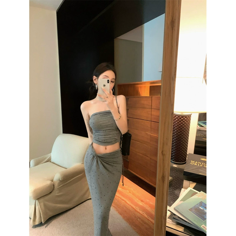 Женская одежда 2025 года, стиль «чистая страсть», безрукавный топ с горячими стразами, высококачественный красивый костюм, женская одежда.