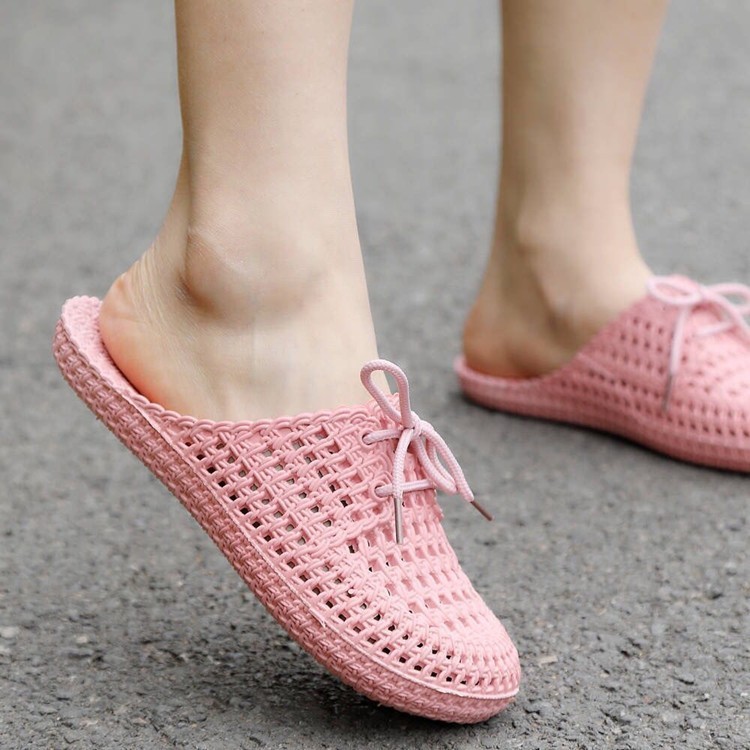 2023サンダル夏の卸売女性の厚い底の浴室の蝶結びの家の靴の柔らかい底の代行の現物のロット|undefined