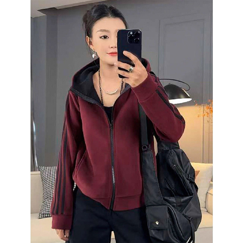 2026 Autumn and Winter New Fashion Hooded Australian Velvet Color Matching Long-Sleeved Jacket Casual Sweatshirt Loose Large Size Top 2026 Autumn and Winter New Fashion Hooded Australian Velvet Color Matching Long-Sleeved Jacket Casual Sweatshirt Loose Large Size Top