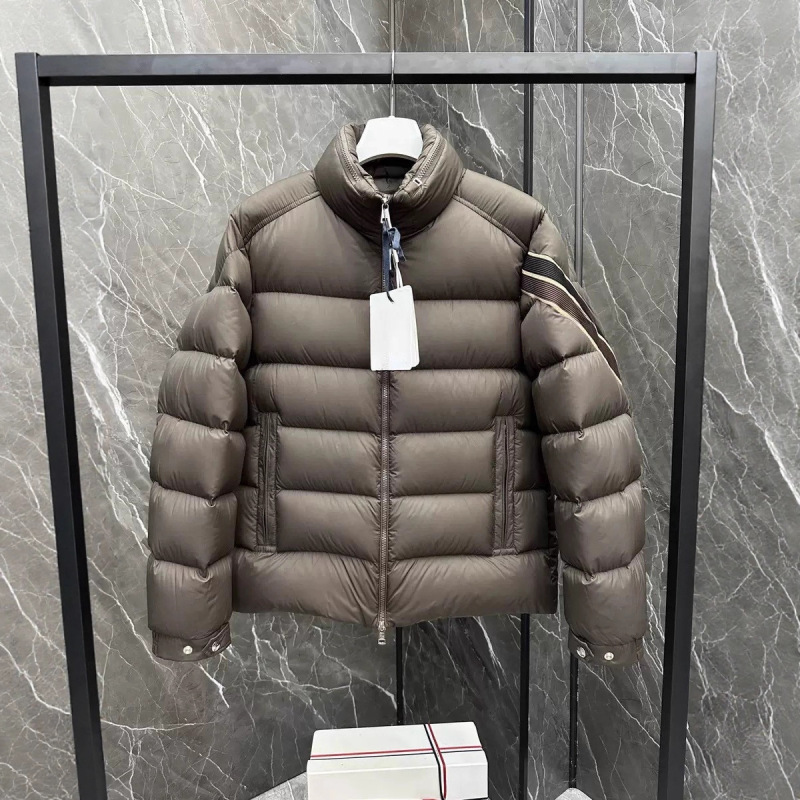 Mengjia down Jacket Correct m Brand 24F Men's Short down Jacket with Three-Color Trim down Coat Mengjia down Jacket Correct m Brand 24F Men's Short down Jacket with Three-Color Trim down Coat