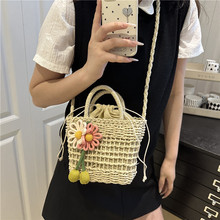 �ȼٲݾ������U����ĸŮ��2025��������ɳ����߅�μ�б��ˮͰ��