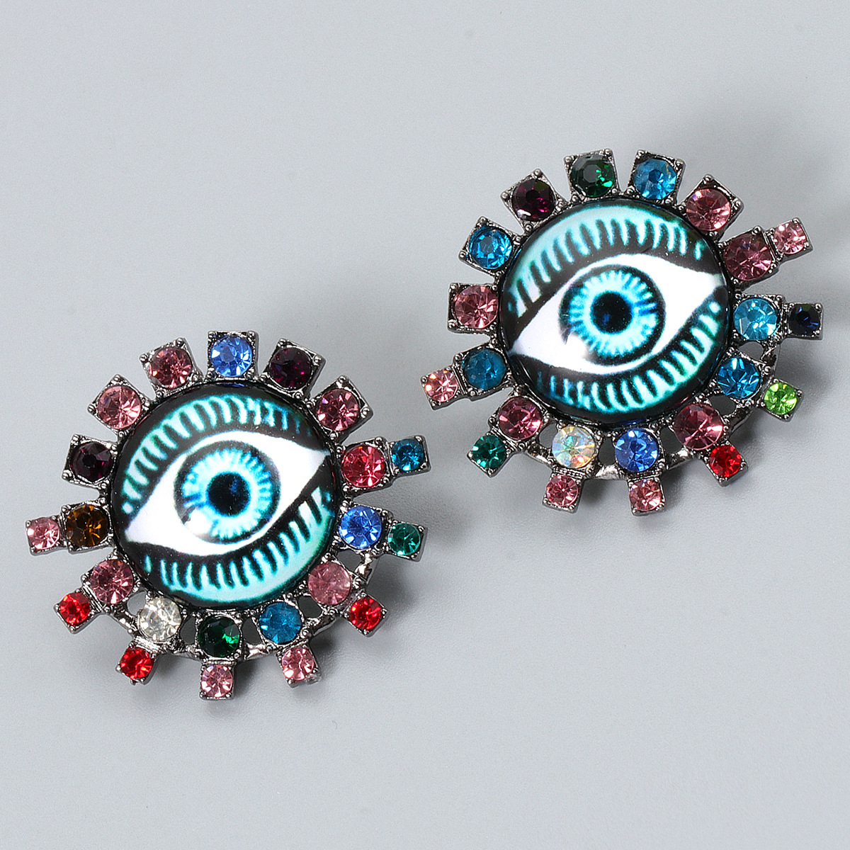 Retro Eye Shape Earrings display picture 3