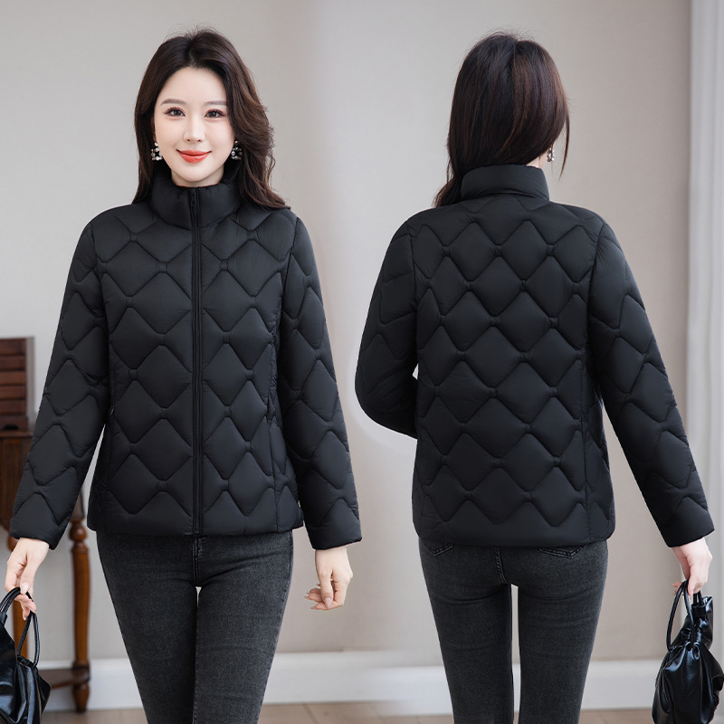 Coreano de otoño / invierno 2025 nueva moda de gran tamaño grueso chaqueta de algodón caliente cuello holgado chaqueta de algodón universal chaqueta negra image 3
