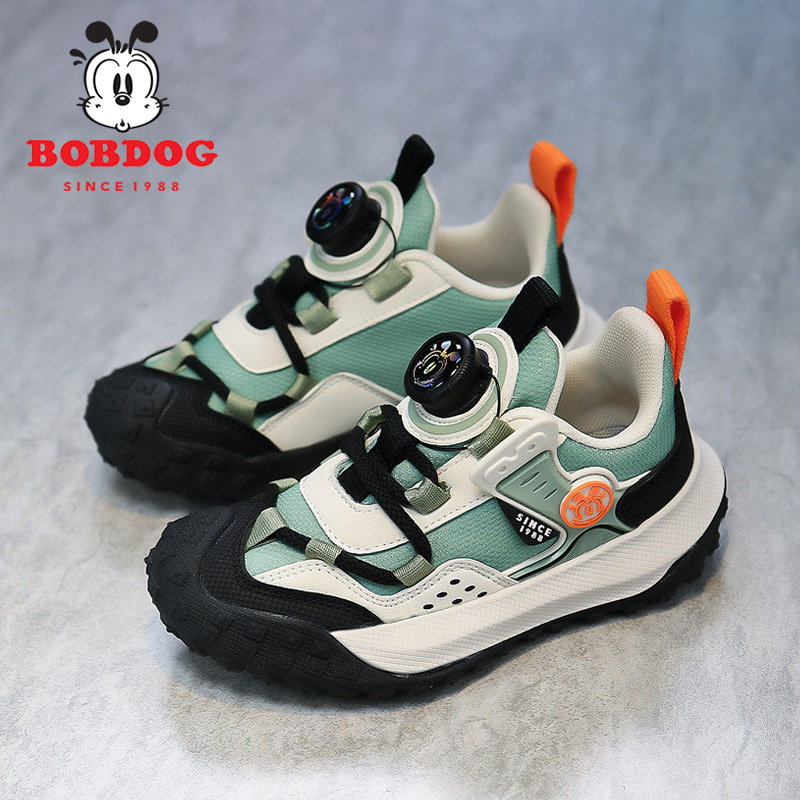 Zapatos infantiles en pantallas de primavera transpirables botones de montaña zapatos infantiles para niños y niñas al aire libre girar 2024