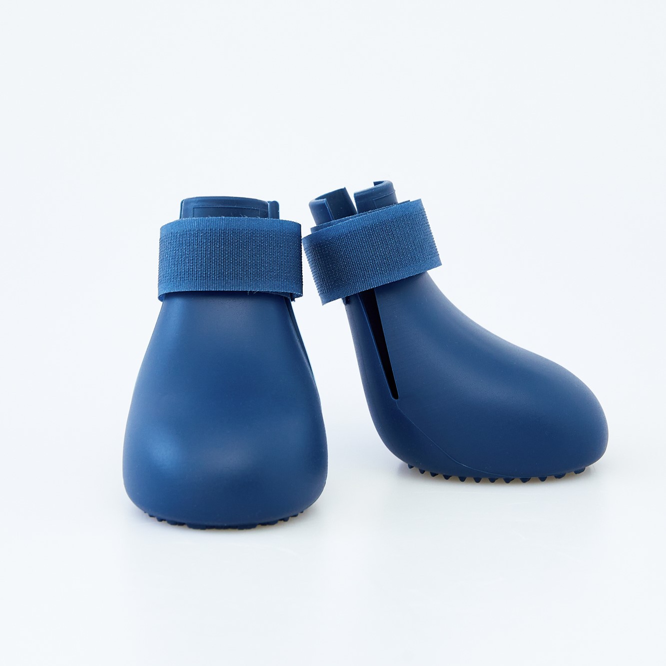 Mismo estilo zapatos de perro Botas de lluvia de silicona invierno Teddy mascota no gota anti-pie cubierta lindo pequeño perro grande anti-sucio