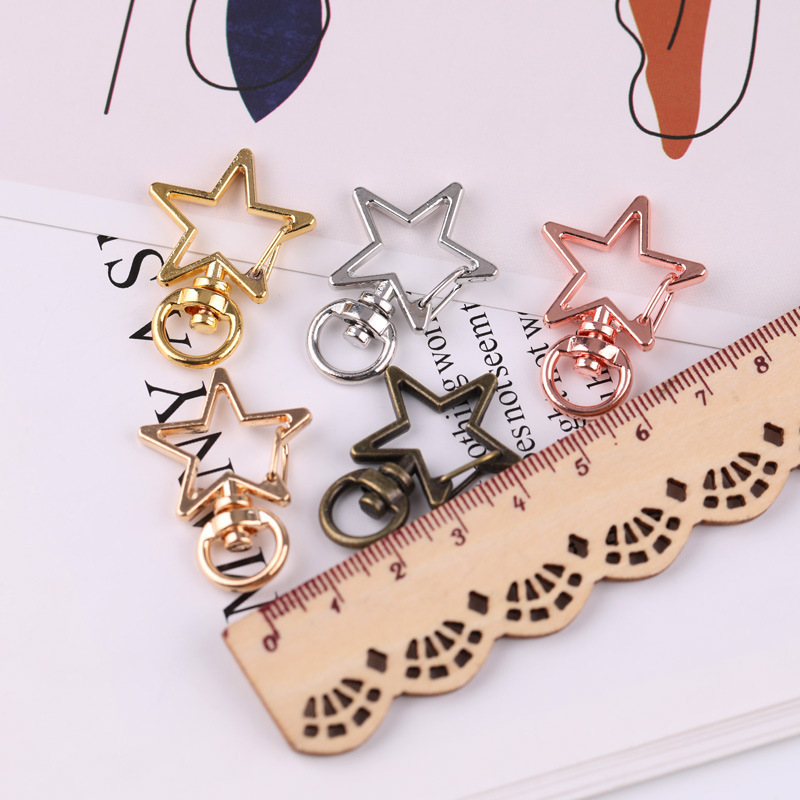 Wholesale Direct Sales New zinc alloy keychain cartoon DIY Star Moon Love keychain pendant