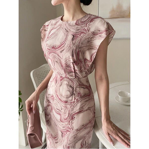Summer retro elegant design fitted brace with a round collar