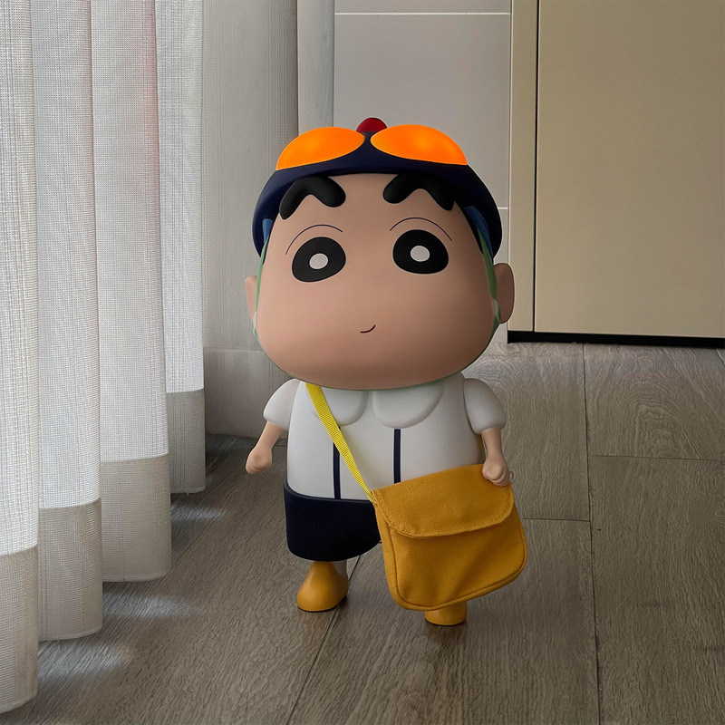 光る学生服、ちびぬいぐるみ、大型リュックサック、クレヨンしんちゃん周辺フィギュア、おしゃれな置物、常夜灯、誕生日プレゼント|undefined