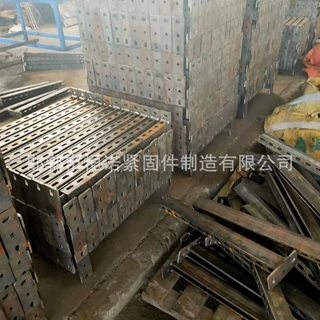 管廊隧道用托臂支架 热镀锌C型槽钢焊接带孔托臂支架