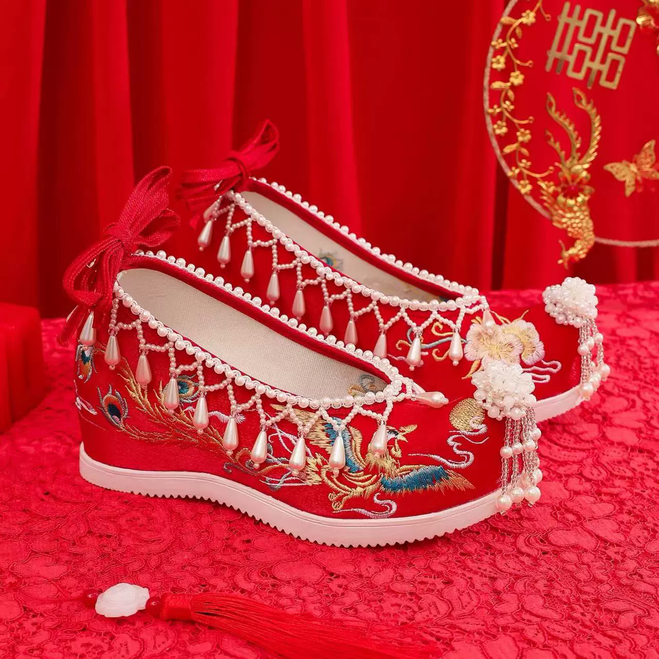 Обувь xiuhe, Женская оригинальная Свадебная обувь с жемчужной кисточкой, старинный стиль, внутренняя высота, увеличивающая изогнутую голову, китайская обувь для тостов невесты, свадебные туфли xiuhe