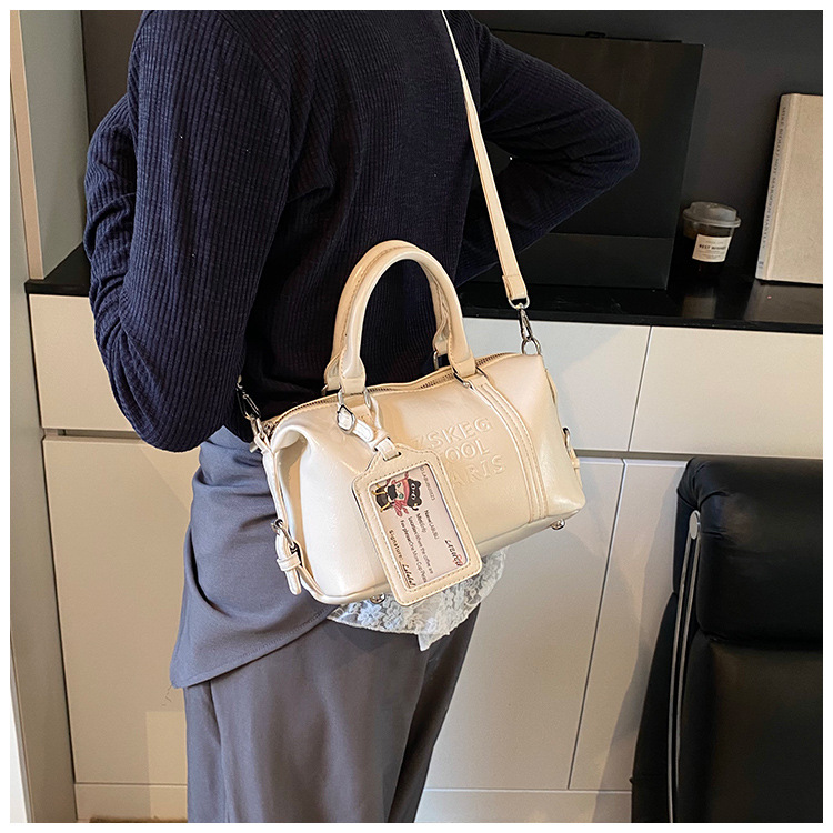 Korean version hand-held bowling bag for women 2025 new retro niche commuting pillow bag versatile single-shoulder crossbody bag undefined
