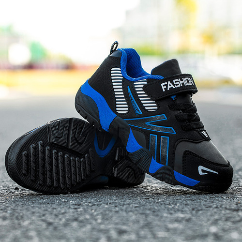 2025 Spring and Autumn New Boy's Sports Shoes, Trendy and Stylish, Simple Style Outdoor Running Children's Sports Shoes