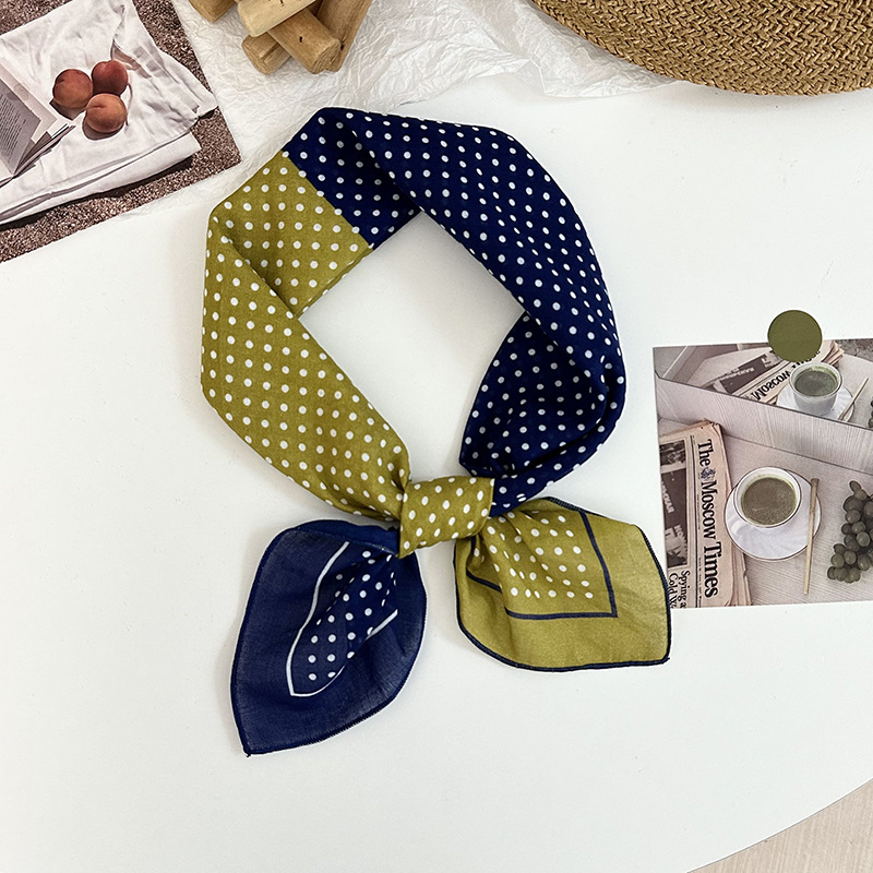 Una toalla de seda de algodón cuello pequeña toalla cuadrada de alta calidad nueva toalla de punto de onda universal correa de pelo protector de cuello pequeño chal