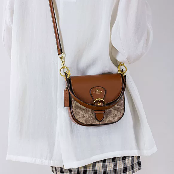 High-End Bags for Women 2026 New Foreign Trade Retro Crossbody Bag Underarm Bag Casual Shoulder Bag Personalized Retro Trend