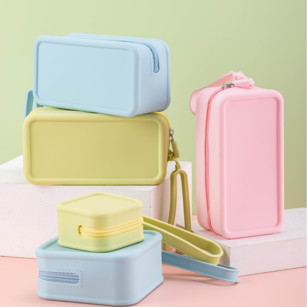 多规格爆款便携外出小方包硅胶零钱包口红收纳硅胶化妆包收纳包厂