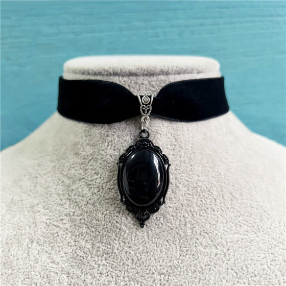 Cross Border Trade Amazon Handmade Velvet Vintage Necklace Various Gothic Jewelry