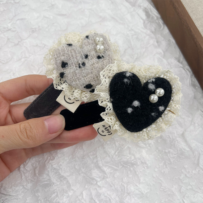 新款蕾丝爱心珍珠高级感儿童发夹蕾丝可爱爱心掰掰夹发夹发饰精致