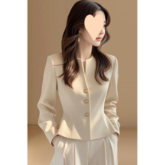 小香风短款百搭显瘦小外套女2025春秋轻奢高级感收腰独特别致上衣