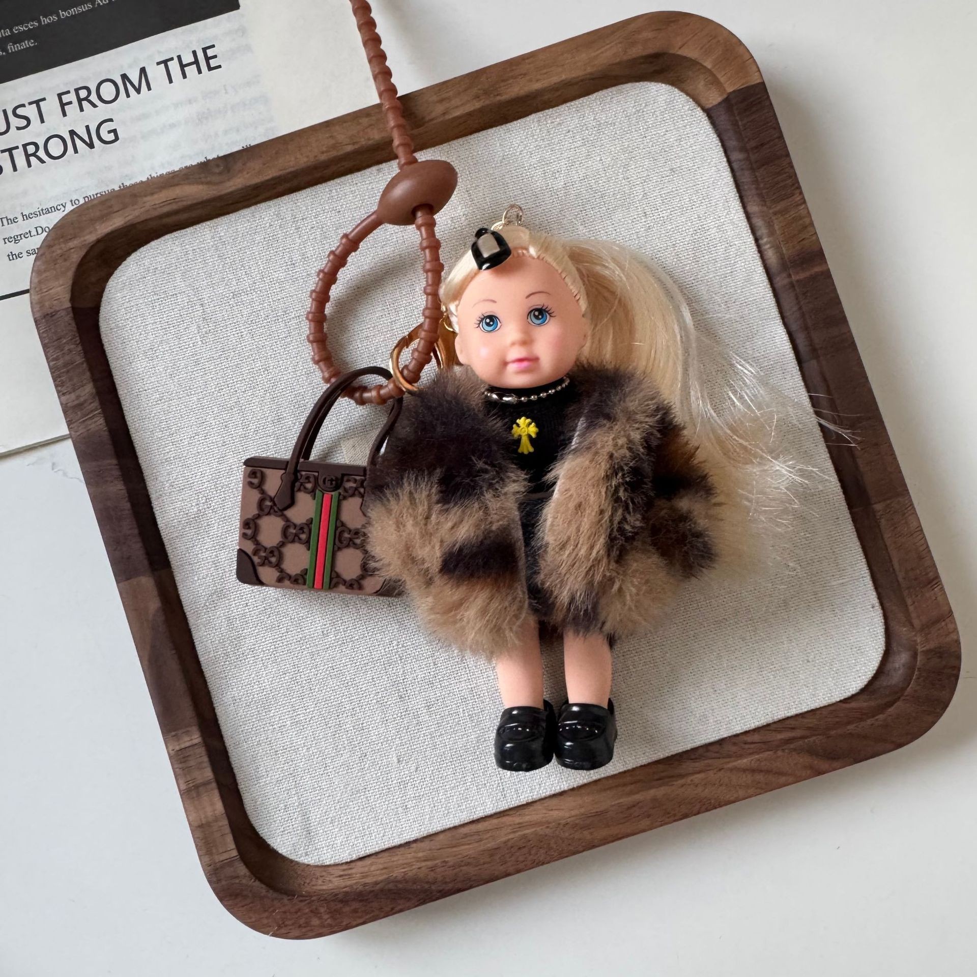 표범 무늬 퍼 인형